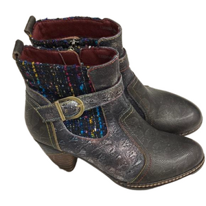 NWOT L’Artiste by Spring Step Leather and Textile Booties Size 36